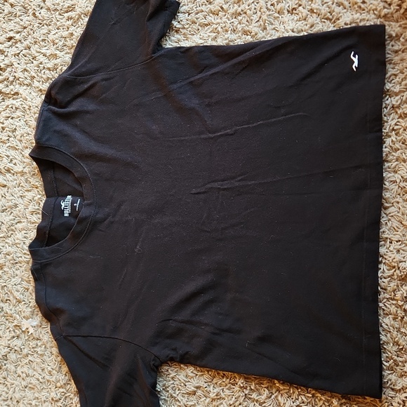 Hollister black Tshirt womans size small - Picture 1 of 4